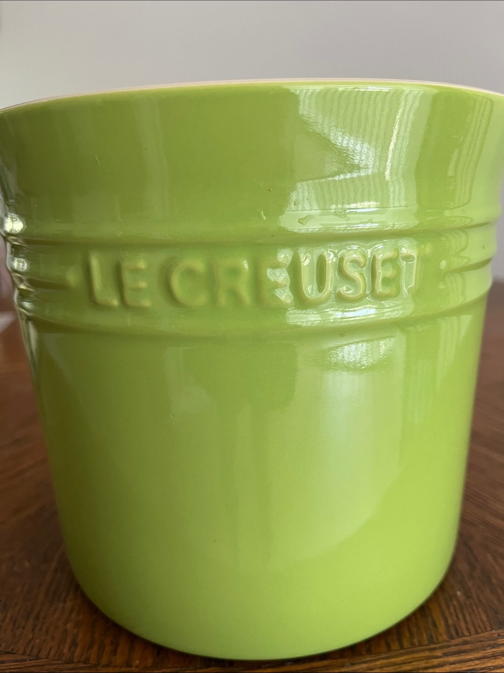 Le Creuset Kiwi Green Ceramic Utensil Holder